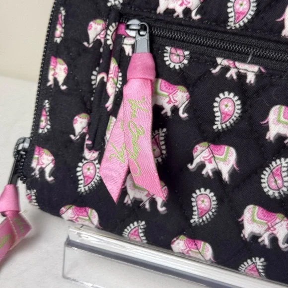 NWOT Vera Bradley Pink Elephants Zip Around Wallet Wristlet ID Coin Card Holder - Picture 2 of 6